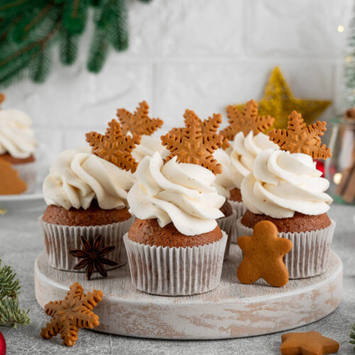 Pepparkaksmuffins med vaniljfrosting
