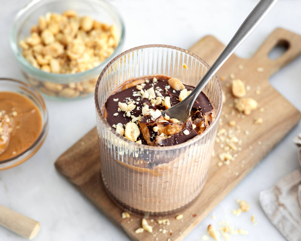 Overnight oats snickers