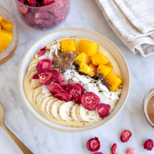 Smoothie bowl med vaniljyoghurt