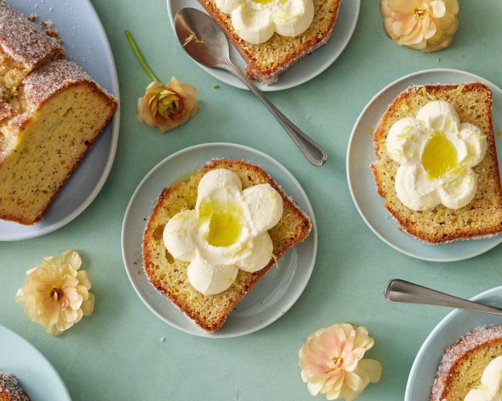 Citron- och olivkaka med fluffig citronkräm