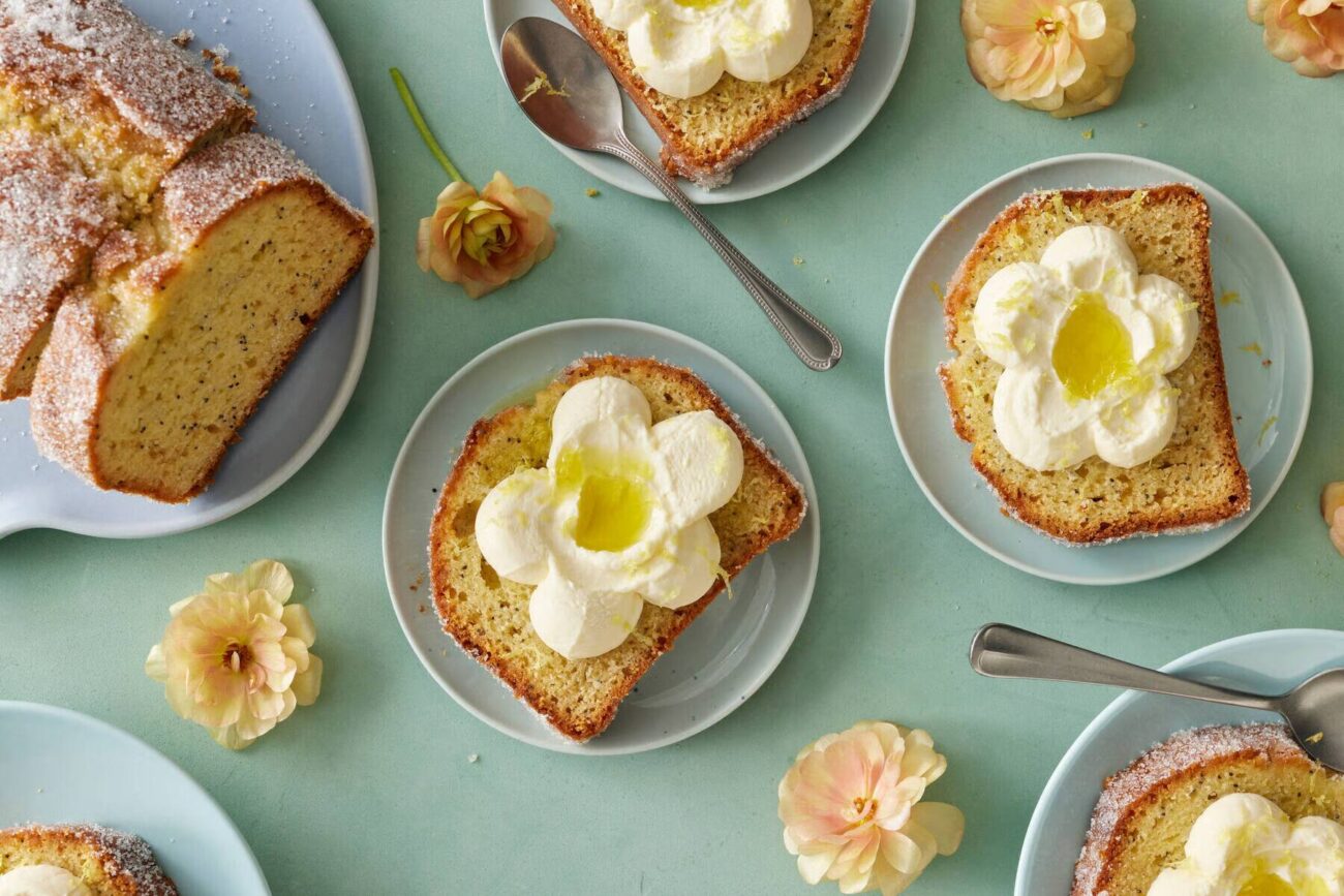 Citron- och olivkaka med fluffig citronkräm