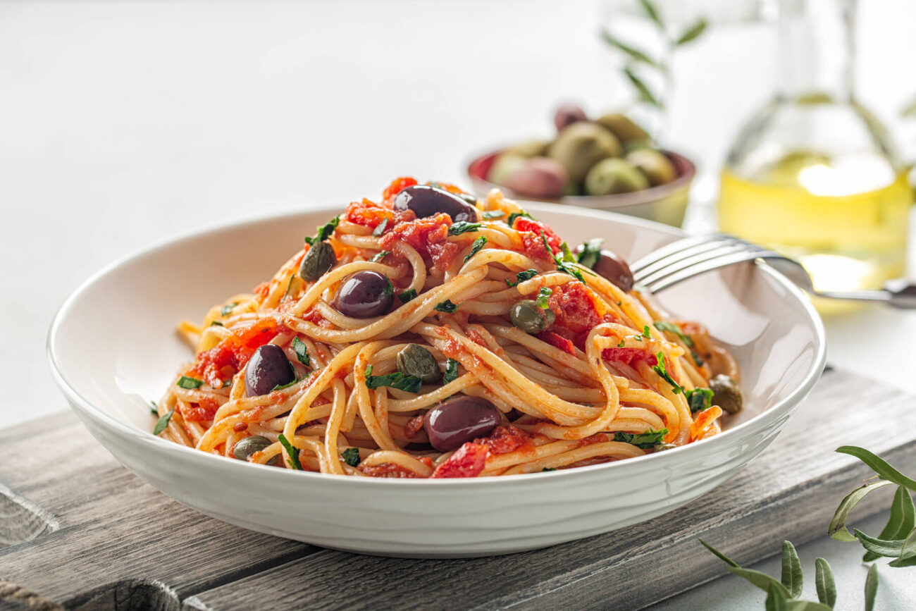 Snabb pasta puttanesca