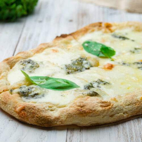 Pinsa bianco med ädelost