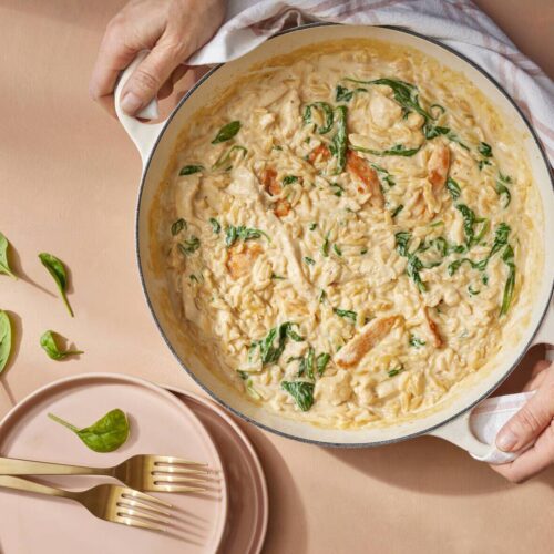 Krämig risonipasta med kyckling och spenat