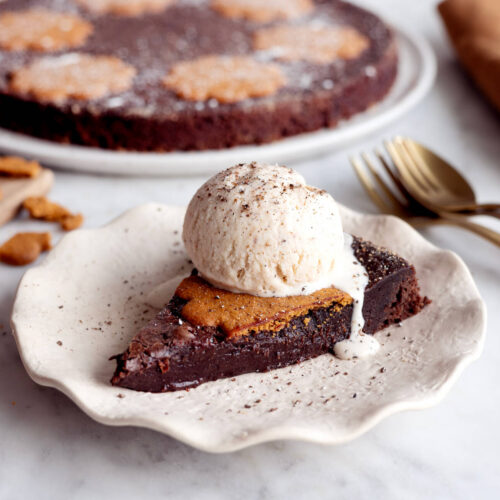 Pepparkakskladdkaka med kanelglass